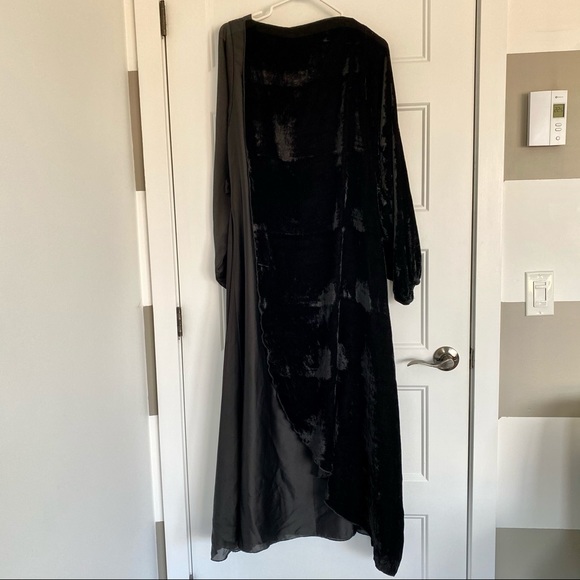 Stunning Dubai Abaya Velvet & Chiffon Size 6-8 - Picture 4 of 6